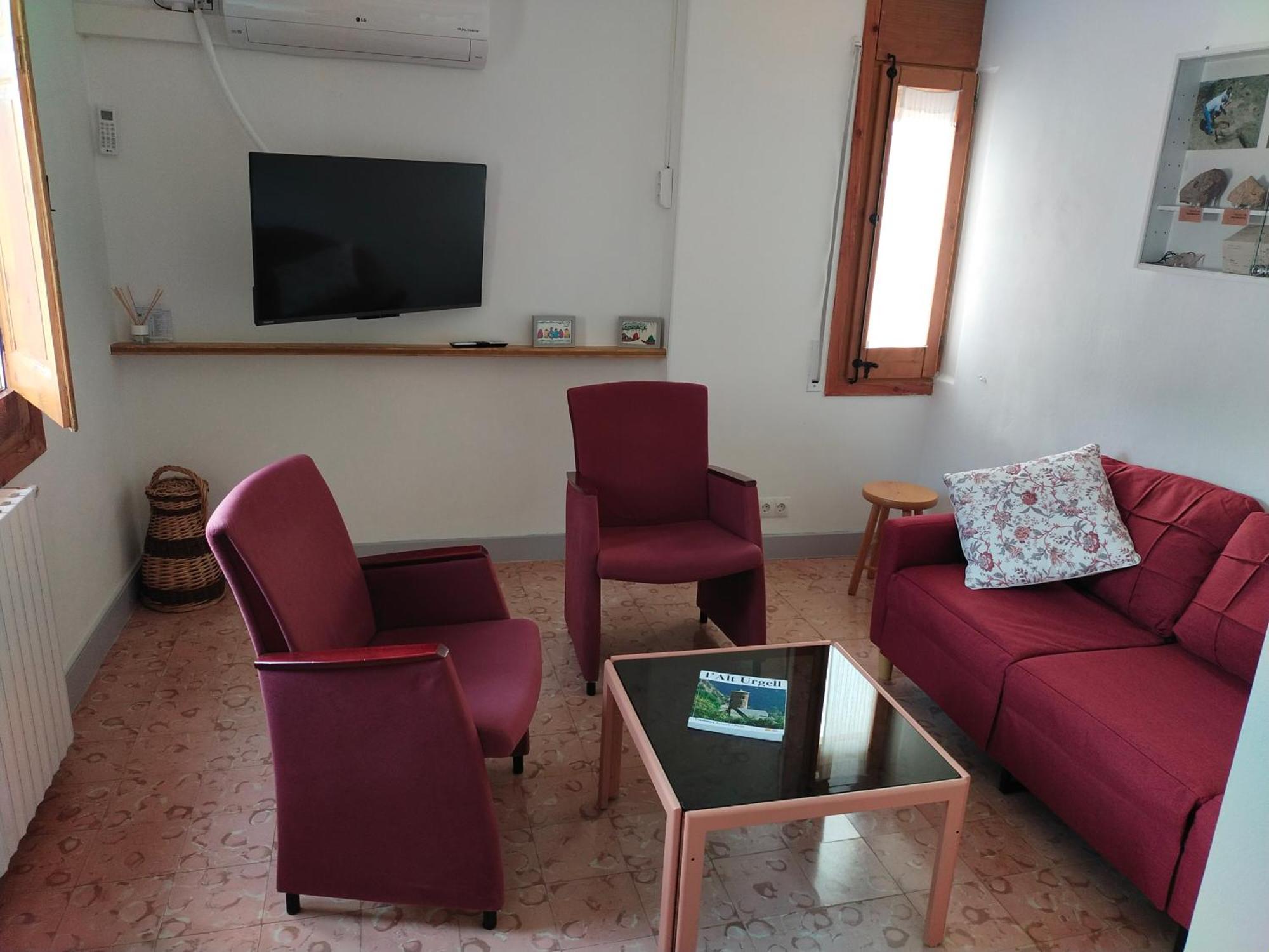 Dinosaur House Apartment Coll de Nargo Ngoại thất bức ảnh